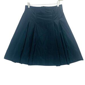 short pleated skits black size 6 Laura Petite